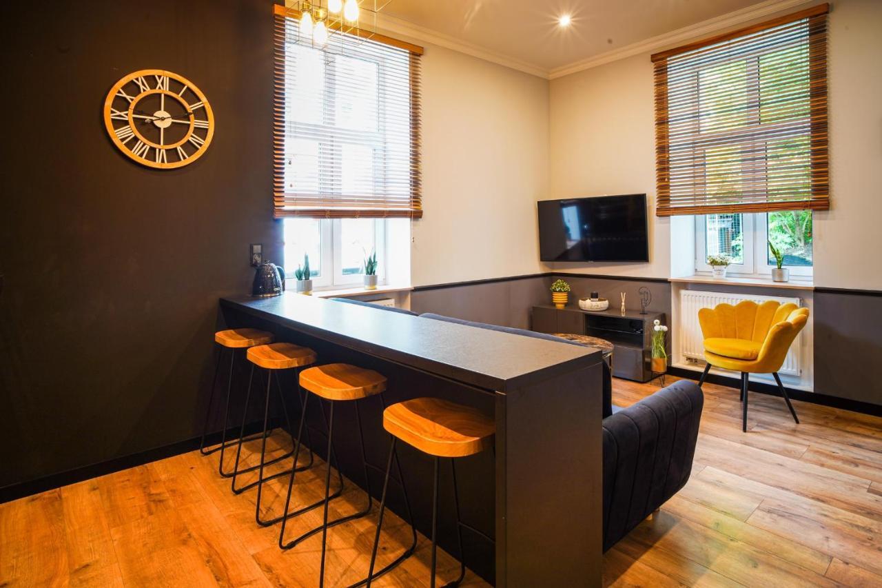 Apartament Z Jacuzzi W Centrum Sanoka Buitenkant foto
